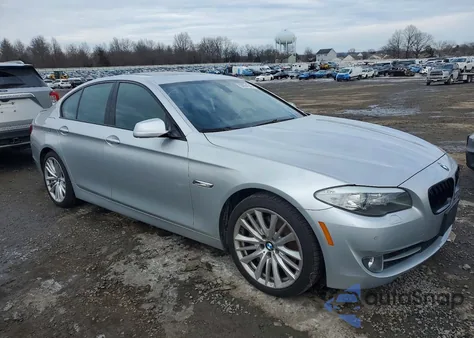 2012 BMW 550 Xi z USA, uszkodzony, nr VIN WBAFU9C5XCC787422